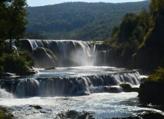 A Middle Byzantine Cistern Near Yavuz Sultan Selim Mosque
